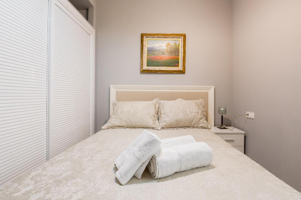 Precioso Apartamento En Triana Севиля Екстериор снимка
