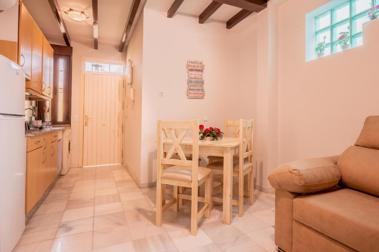 Precioso Apartamento En Triana Севиля Екстериор снимка